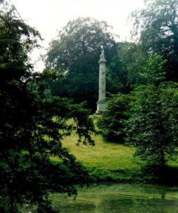 Grenville Column, Stowe (© Geoff Huntingford)